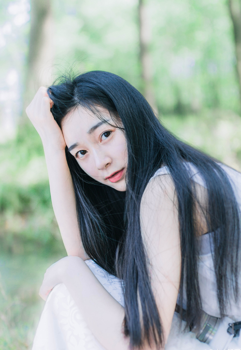 不管黑猪白猪，都是猪。不管笨猪蠢猪，在一起就不孤独。by韩寒——韩寒《『一个』》